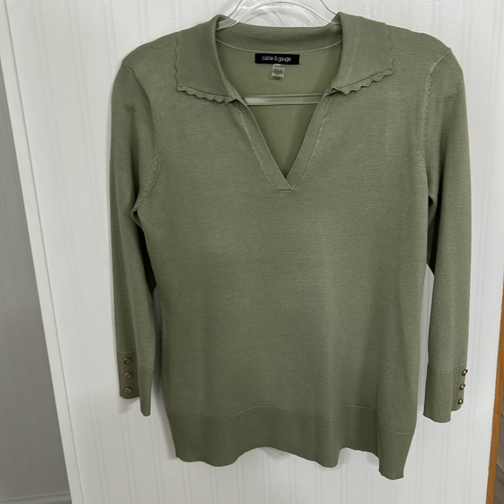 Women’s Cable & Gauge top